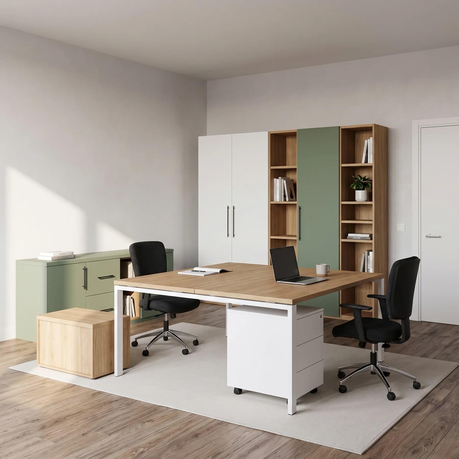 Ufficio realizzato con doppia postazione e parete contenitiva, Nichelino